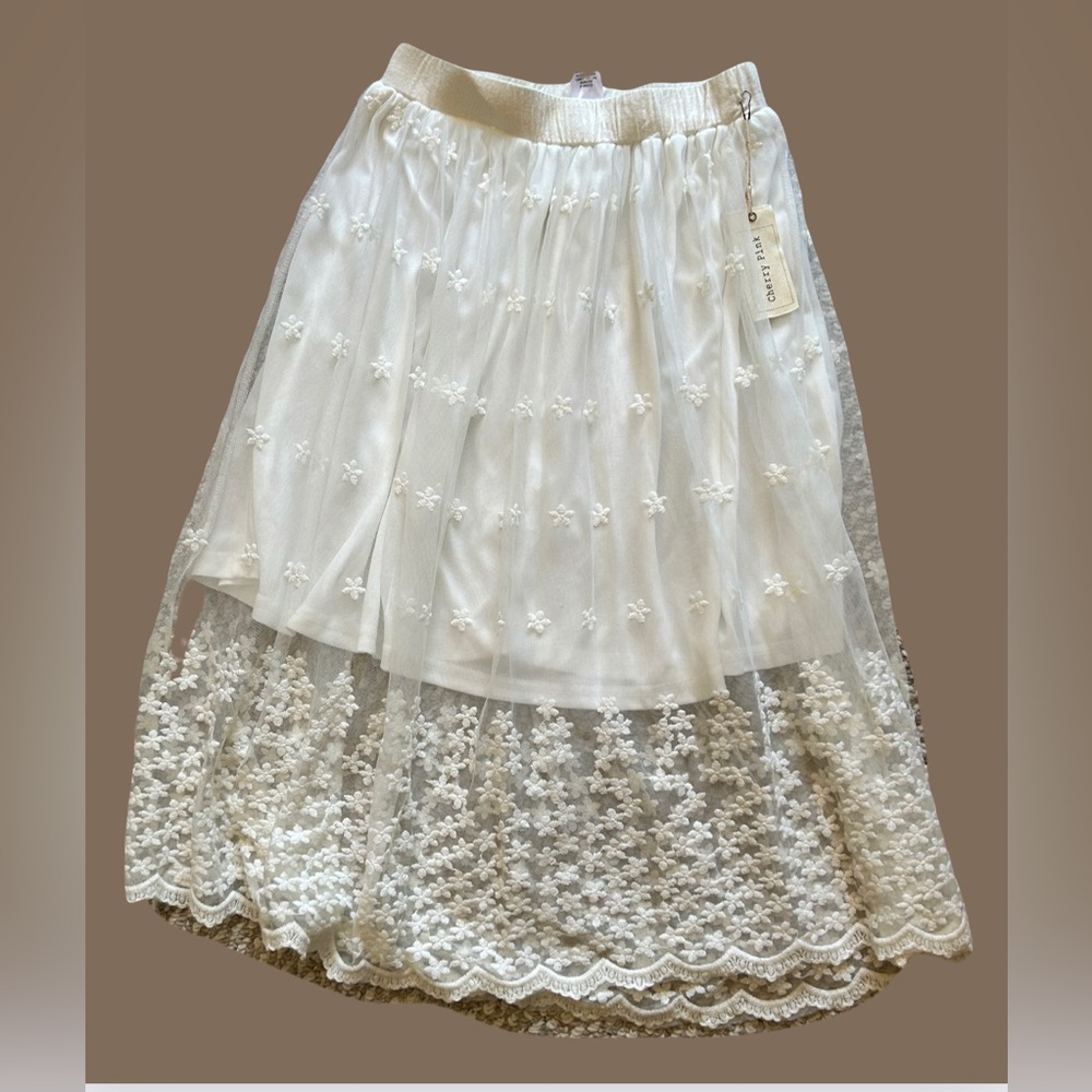Lace skirt. Size large but looks like small or medium